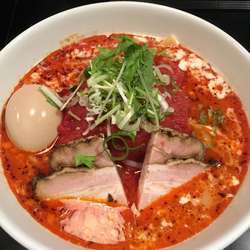 プレミアムトマトラーメン 800円