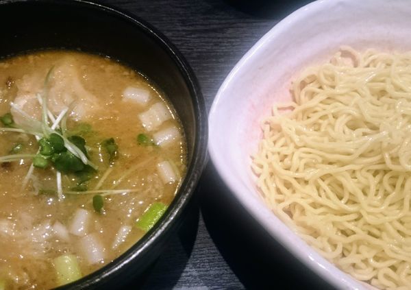 「キノコたっぷりみそつけ麺（限定）」@ラーメン大至の写真
