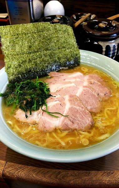 「ラーメン(中盛り) チャーシュー&海苔」@寿々㐂家の写真