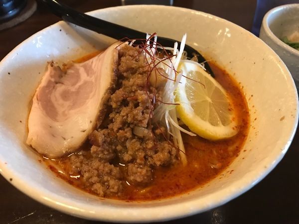 「しおえび火山ラーメン　激辛　850円」@ら麺 はちにの写真