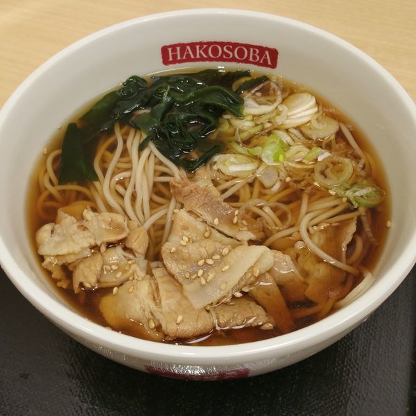 「肉そば」@名代 箱根そば 海老名東口店の写真