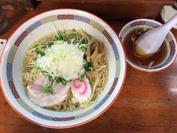 「おろし油そば 中盛(710円+50円)」@宝華らぁめんの写真