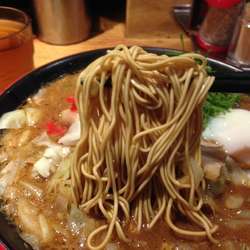 ソースとんこつ！　￥８５０