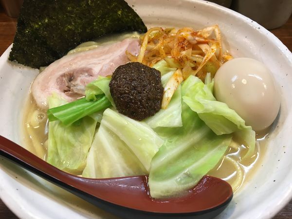 「熟成練り醤油ラーメン大盛＋味玉800円」@『   』（無銘）の写真