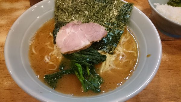 「ラーメン並650円」@横浜ラーメン 武蔵家 稲田堤店の写真