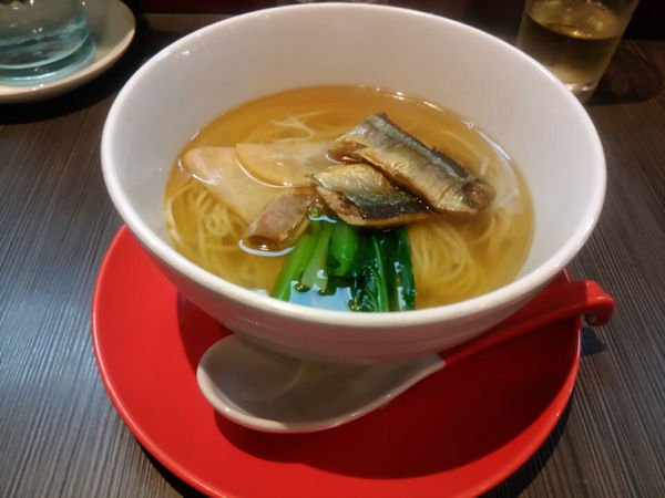 「【限定】焼き秋刀魚そば　950円」@柳麺 呉田-goden-の写真