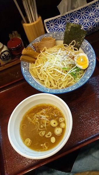 「つけ麵（並盛）ないしょ円、通常８８０円」@つけ麺 赤とんぼの写真