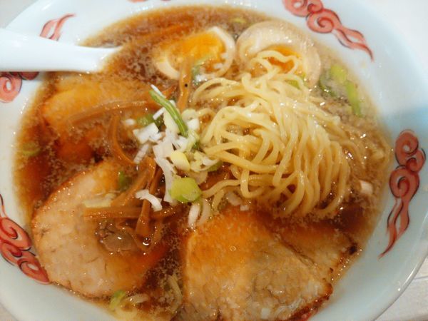 「伝説の中華そば醤油チャーシュー味玉」@めん処 土田八の写真