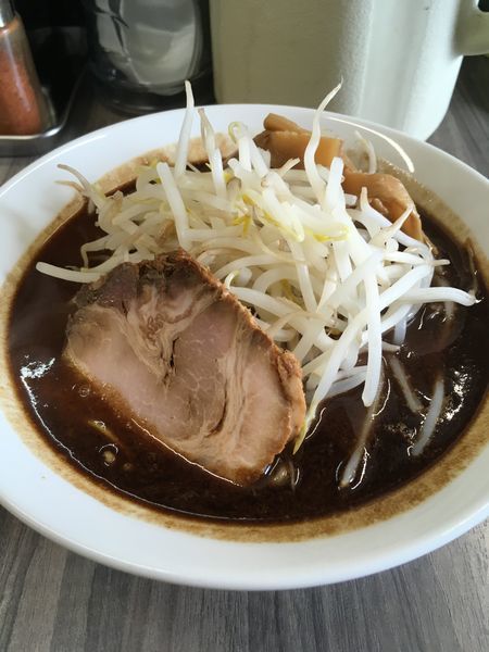 「黒らーめん」@げんまんの写真