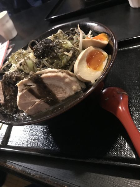 「限定ブラック猫二郎」@煮干し中華そば つけ麺 海猫の写真