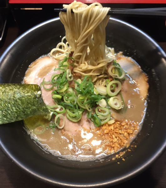 「ラーメン700円+半替玉20円」@ラーメンくれはの写真