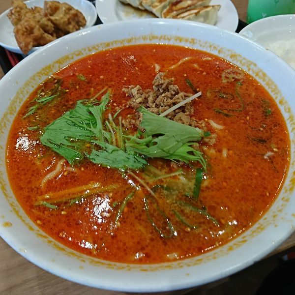 「担々麺(大盛 無料)+Ａセット 880えん 税抜」@王記厨房 イオン与野ショッピングセンターの写真