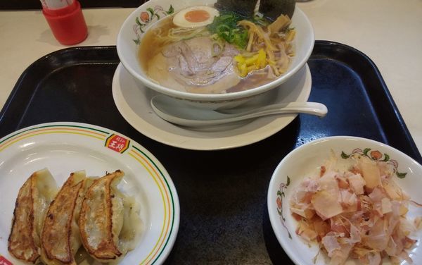 「新日本ラーメン＋餃子3個」@餃子の王将 石川町店の写真