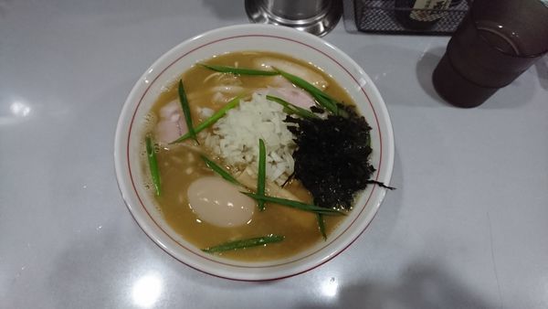 「濃厚煮干しそば750+味玉100」@コマツ中華蕎麦店の写真