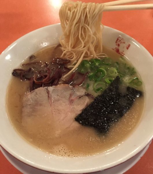 「こってり長浜とんこつラーメン753円」@博多餃子房 長浜食堂の写真