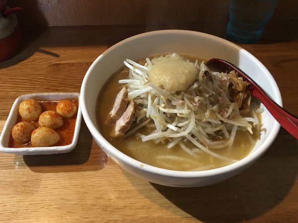 「味噌ラーメン（麺硬め・野菜大盛）＋チンピラ玉子」@味噌麺処 楓の写真