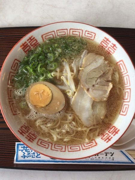 「とんこつラーメン」@長沢ガーデン レストランの写真