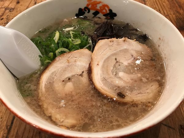 「ラーメン  700円」@元祖博多だるま 博多デイトス店の写真