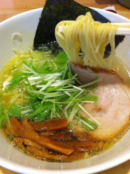 「燕らーめん 塩」@麺屋 燕の写真