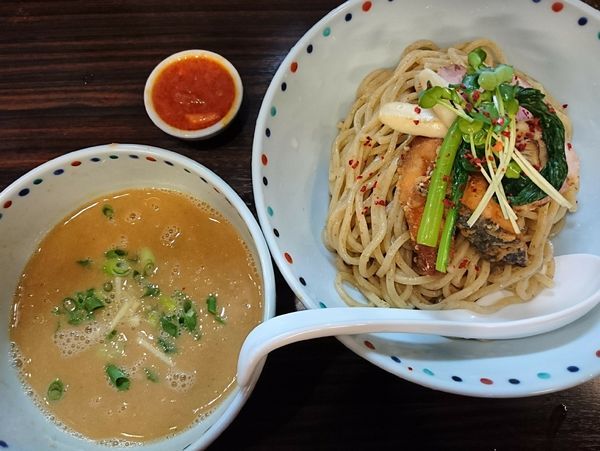「【限定】秋鮭濃厚味噌つけ麺」@らー麺 あけどやの写真