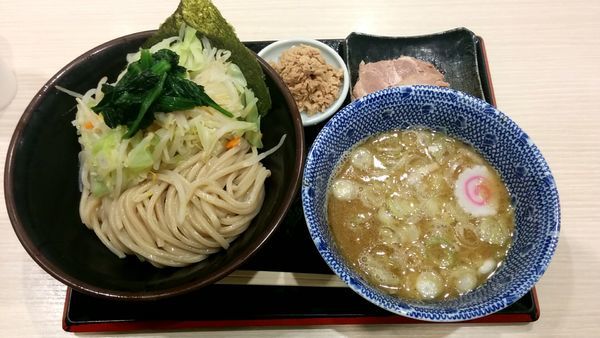「野菜つけ麺(チャーシュー・豚ほぐし)」@久臨 ダイバーシティ東京プラザ店の写真