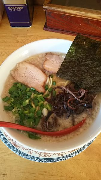 「塩豚骨ラーメン」@パワー軒の写真
