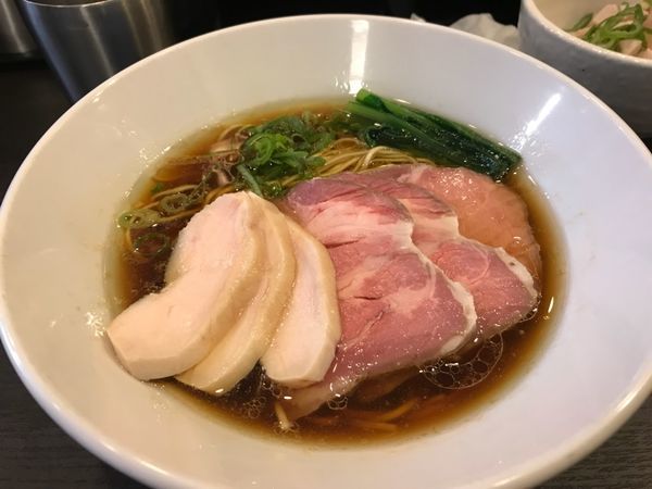 「チャーシュー芳醇鶏そば醤油」@麺や 福はらの写真
