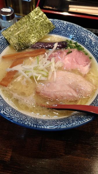 「鶏白湯ラーメン」@らーめん詩の写真