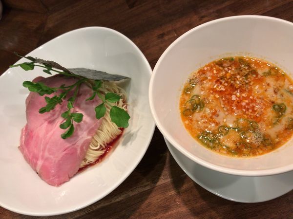 「担担つけ麺　チャーシュー（うす切り３枚）」@創作麺工房 鳴龍の写真