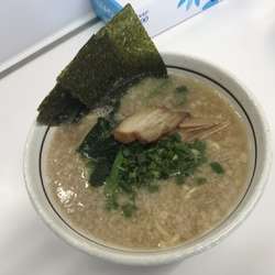 塩豚骨ラーメン