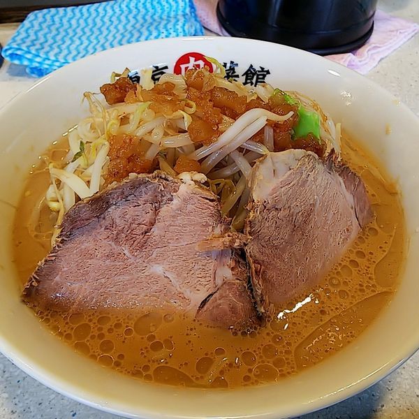 「らーめん（ヤサイ少なめ）」@東京肉菜館の写真