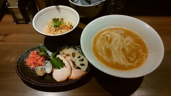 「海老、貝、鶏の白湯そば」@つけ麺 一燈の写真