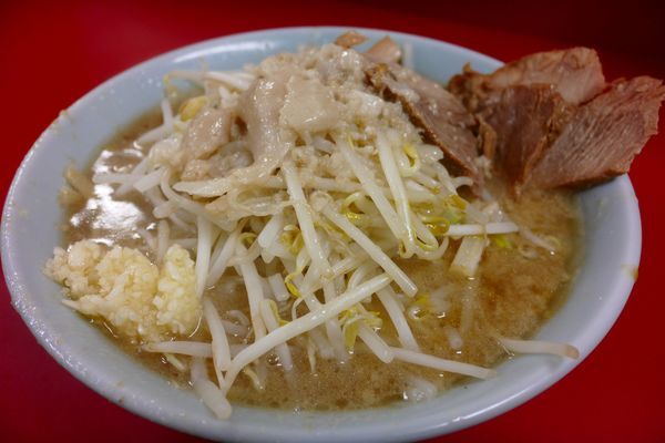 「ラーメン¥700／全マシ¥0」@ラーメン二郎 新宿歌舞伎町店の写真