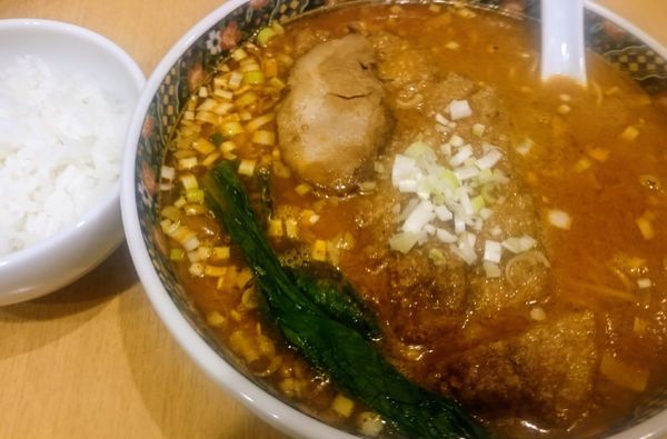 「パイコー坦々麺＋ライス（無料）」@寿限無 担々麺の写真