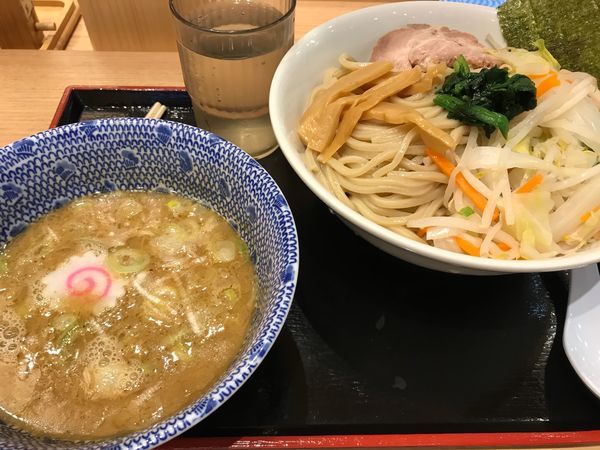 「野菜つけめん」@舎鈴 東京サンケイビル店の写真