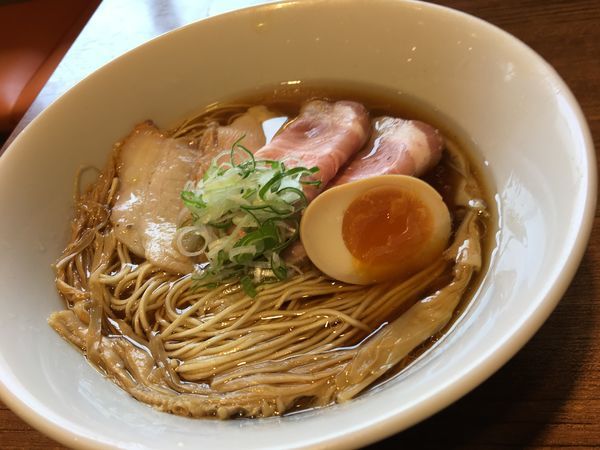「川越醤油らーめん 鶏 750円」@寿製麺よしかわ 川越店の写真