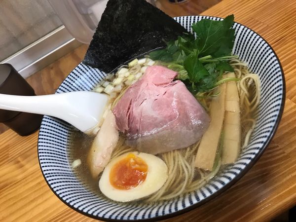 「煮干しそば 白醤油」@中華そば よしかわの写真