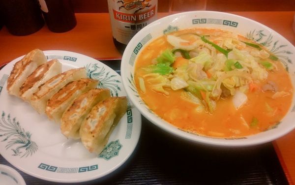 「モツ野菜ラーメン・餃子セット」@日高屋 石川町店の写真