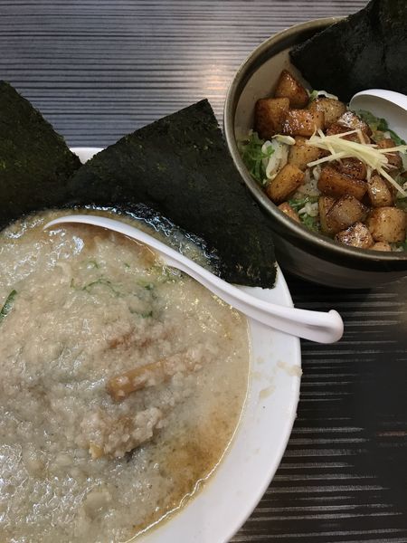 「ジョニーメン、鬼脂、背脂ごはん」@環七ラーメン SEABURAジョニーの写真