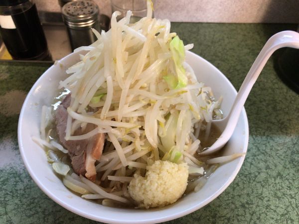 「ラーメン(750円)」@ラーメン二郎 新宿小滝橋通り店の写真