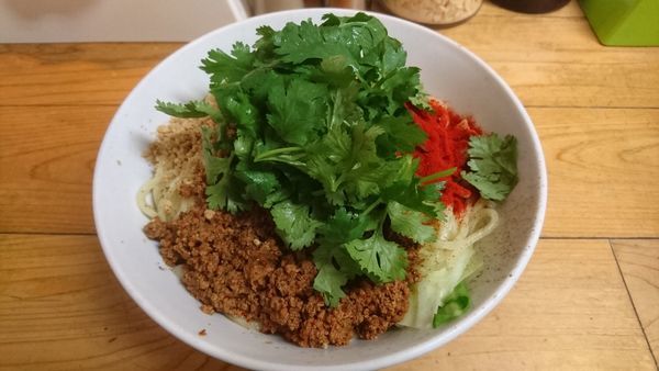 「汁なし担々麺(大)+パクチー」@自家製麺 てんかの写真