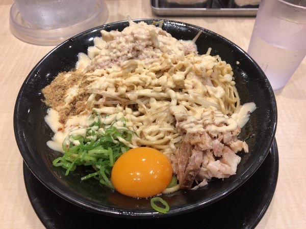 「まぜそば(中、ガリマヨ、アブラマシ)680円」@替玉千里眼 志木店の写真