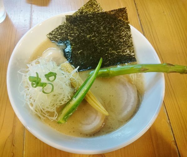 「特製豚白湯らーめん  880円」@ろく月の写真