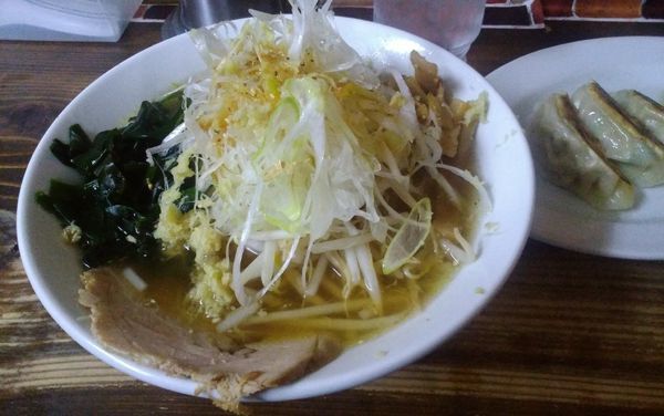 「風邪対策ラーメン＋餃子S」@九州大分ラーメン 麺恋亭 中華街店の写真