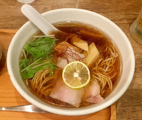 「秋刀魚煮干そば 醤油」@らーめんshigetomiの写真