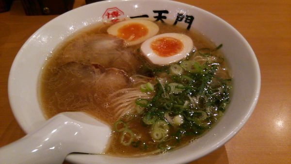 「ラーメン（青ダレ）」@博多ラーメン一天門の写真