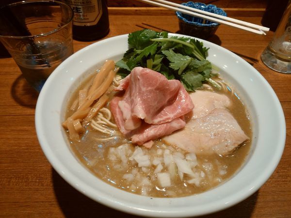 「さつま若軍鶏と平子煮干しの濃厚中華そば」@寿製麺よしかわ 川越店の写真