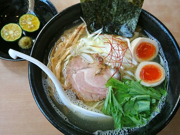 「【秋限定】タイ煮干しと焼穴子だしの塩そば ￥750」@麺屋 鶏口の写真