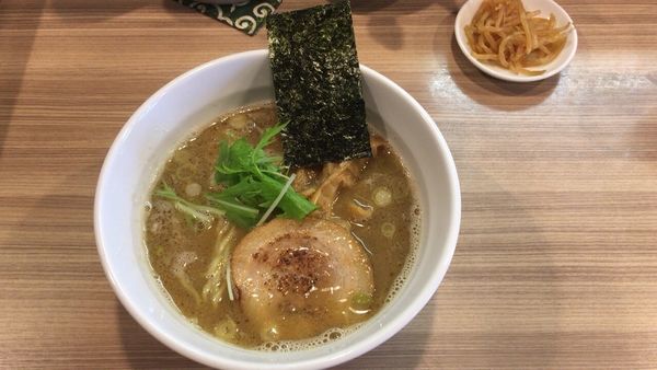 「らーめん」@麺や しし丸。の写真