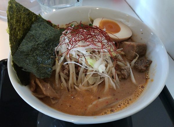 「辛ニボシ3SOらーめん(ツイッター限定)900円」@RA-MEN 3SOの写真